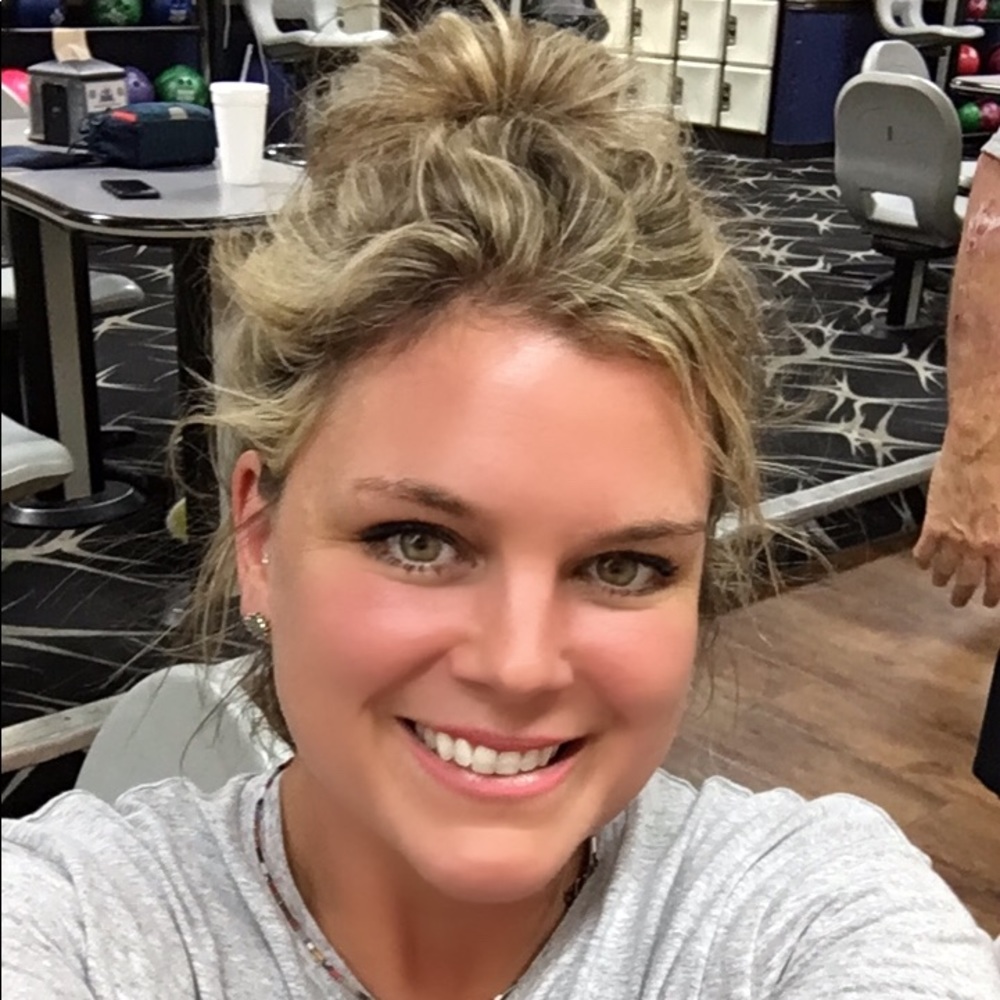 Meet your Posher, Dana